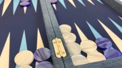 Backgammon Hector Saxe - Jean's Bleu Clair - Grand -Rouge et Noir Magasin backgammon hector saxe jeans bleu clair grand backgammon en cuir vegan 718122