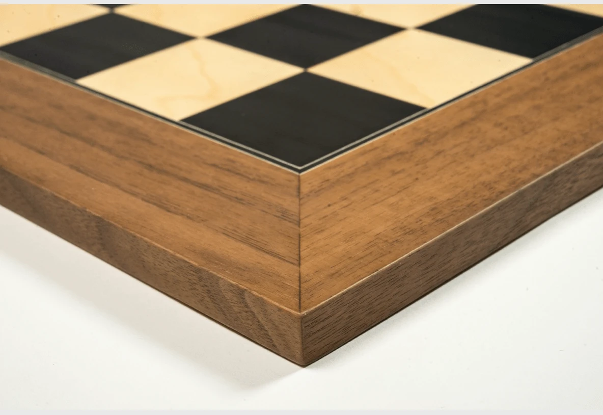 Echiquier Poirier teinté / bords Noyer Echiquier Poirier Teinté / Bords Noyer -Rouge et Noir Magasin echiquier poirier teinte bords noyer jeu dechecs echiquier classique 643607
