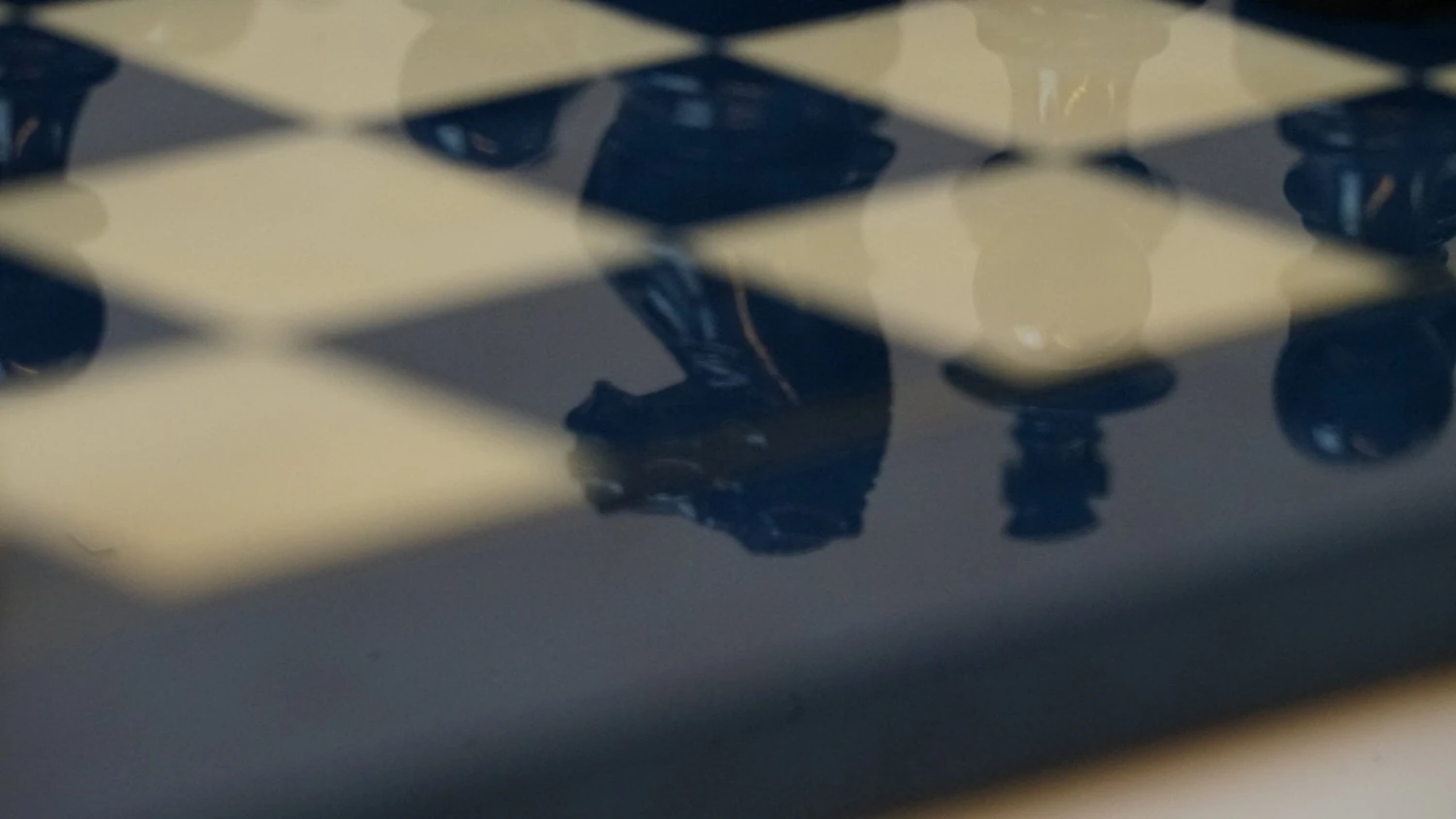 Ensemble bois laqué bleu Ensemble Bois Laqué Bleu -Rouge et Noir Magasin ensemble bois laque bleu ensemble dechecs classique decoratif 928284