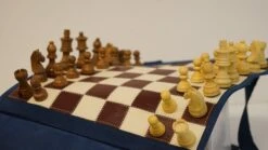 Ensemble D'échecs Roulable Magnétique - Cuir Véritable - Bleu / Intérieur Marron
