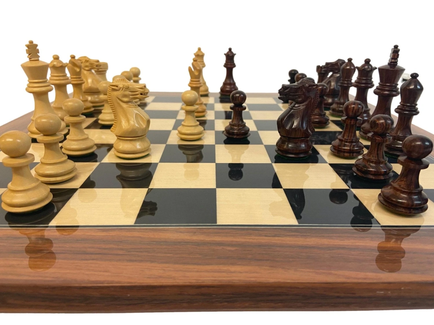 Ensemble Ultime Palissandre - Laqué Ensemble Ultime Palissandre - Laqué -Rouge et Noir Magasin ensemble ultime palissandre laque ensemble dechecs classique 875769